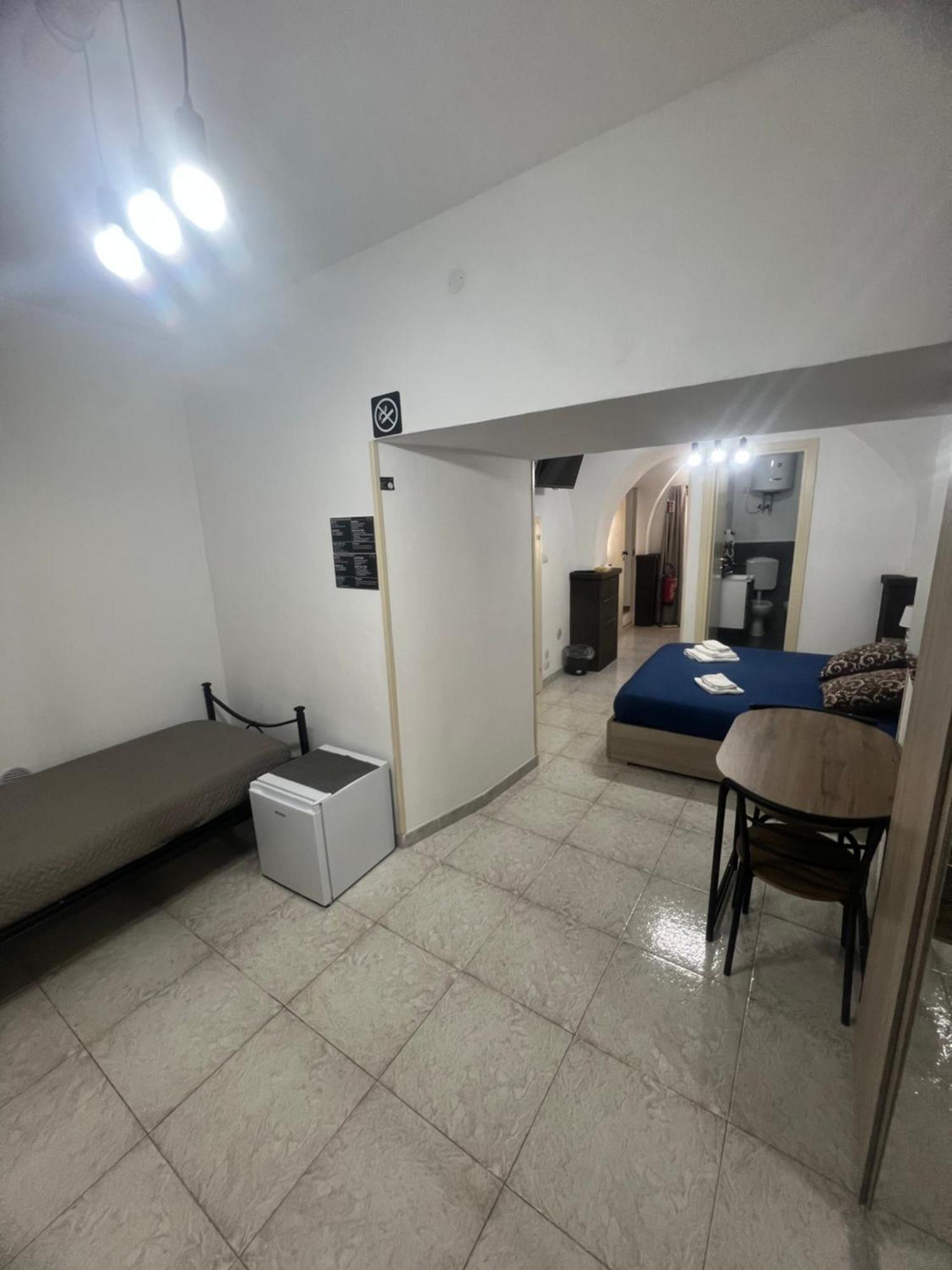 Station Rooms37 Sassari Extérieur photo